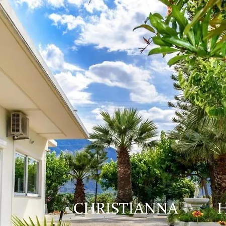 Holiday home Christianna House -villa