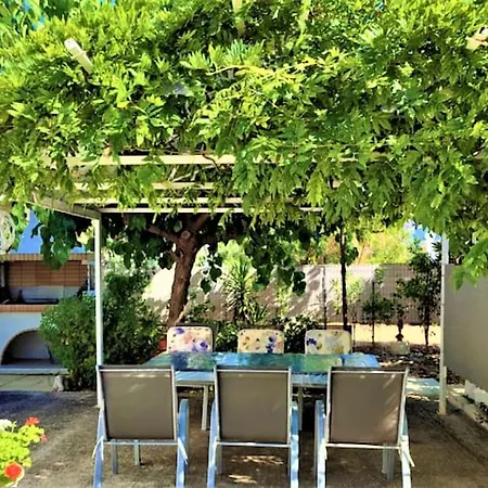 Holiday home Christianna House -villa